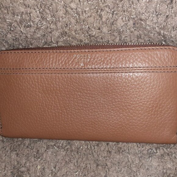 FOSSIL-Tara Zip Around Clutch Wallet-Brown Leather/White Tassel-NWT - Picture 2 of 6